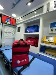 Como é uma ambulância por dentro?