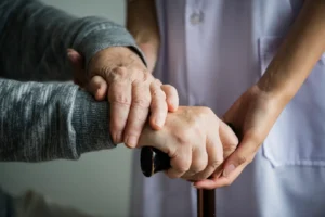 Osteoporose: Sintomas, Prevenção e Risco de Fratura