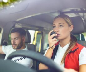 Foto de Ambulância: Importância e Utilidade em Situações de Emergência