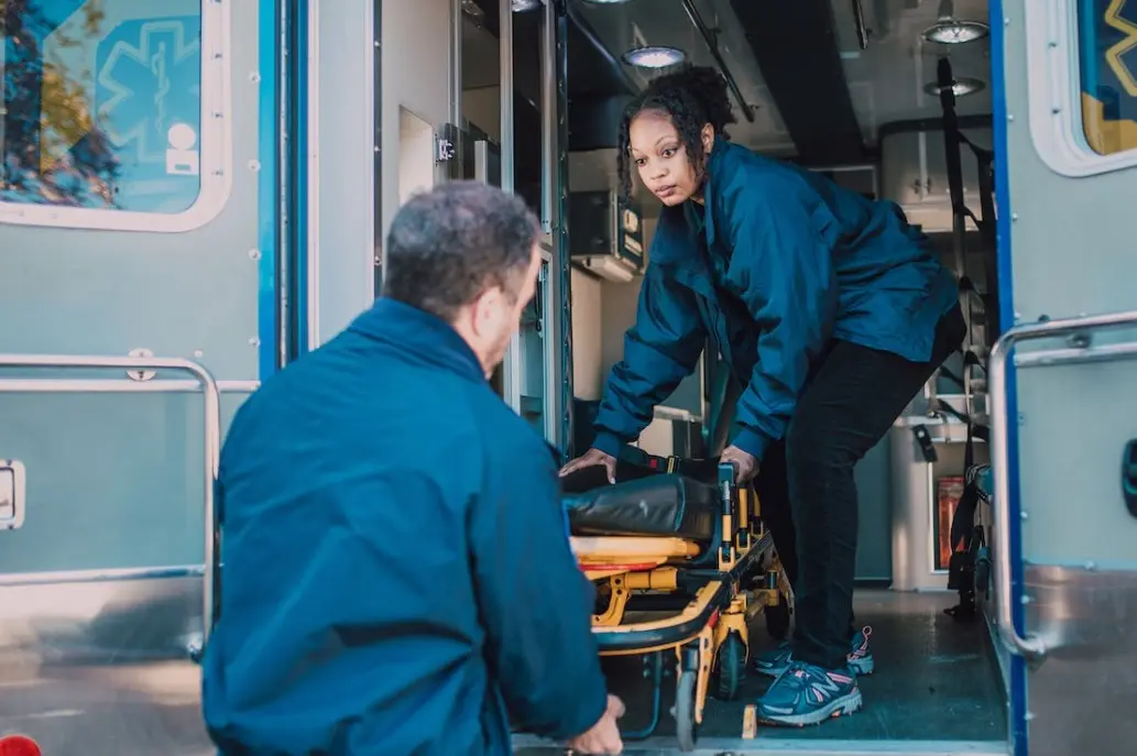 Ambulância de Suporte Básico: O que é e quando utilizar ambulancia de suporte básico